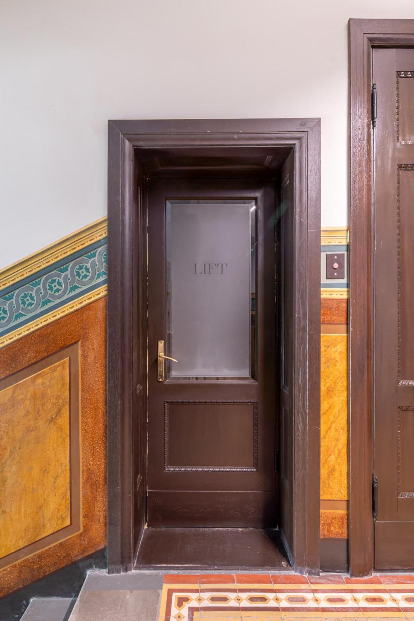 ריגה Prestigious Former Library Apartment - Perfect Location מראה חיצוני תמונה